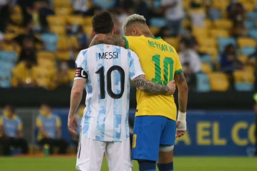 Messi y Neymar disputan la final de la Copa América 2021
