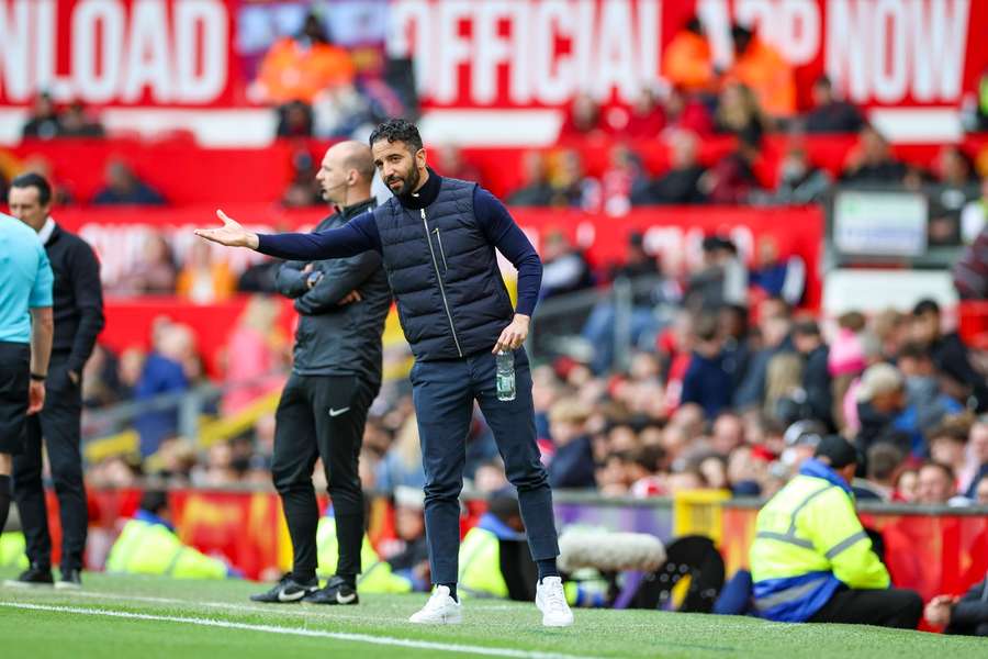 Man Utd move to secure Amorim teen favourite to pro contract