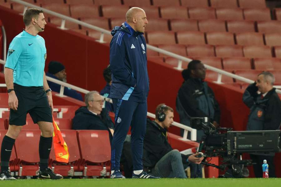 Man Utd U18 coach Lawrence announces departure
