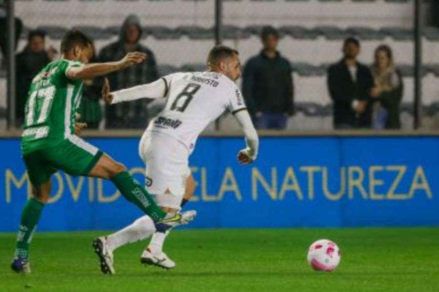 Corinthians empata no Sul e perde chance de chegar à vice-liderança