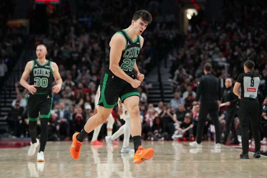 Hugo González alcanza por cuarta vez los dobles dígitos con los Celtics