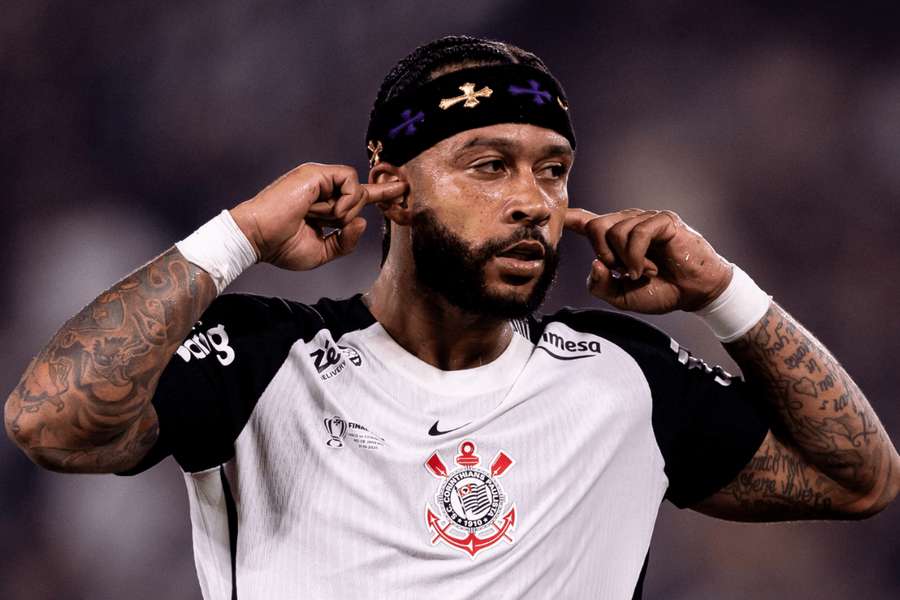 Depay será peça-chave do Corinthians na busca pela classificação