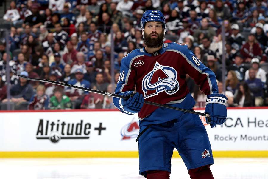 Brenta Burnse čeká v základní části NHL 1000. zápas v řadě.