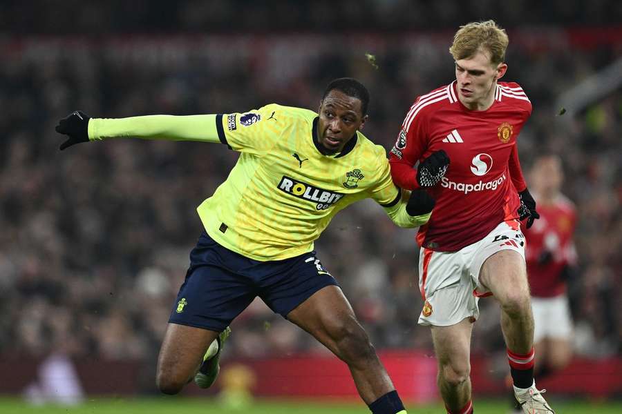 Collyer foi titular contra o Rangers