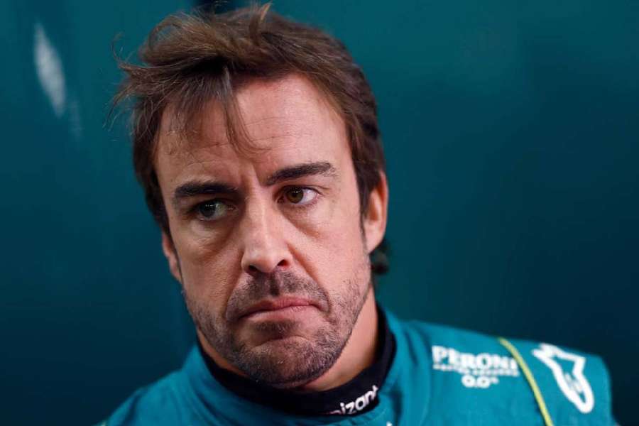 Alonso analisou desempenho da Aston Martin