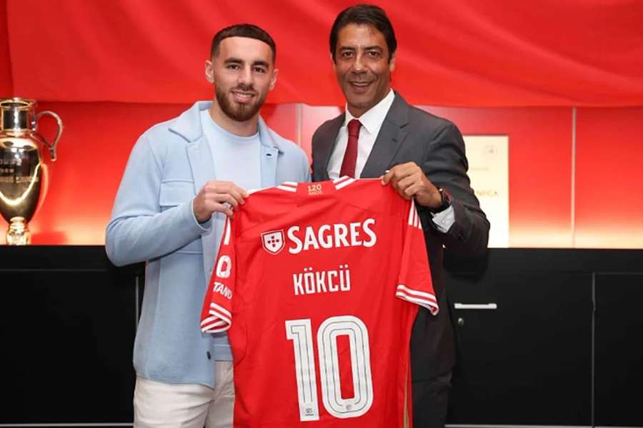 Kokçu chegou para vestir a camisola 10 do Benfica