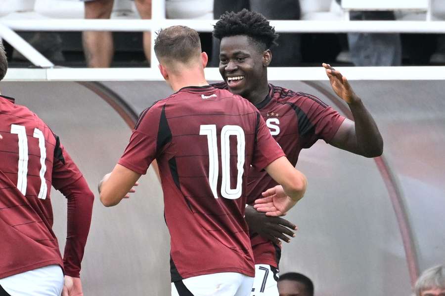V derby rezerv zářil Mensah: Dal gól a pomohl ubránit Slavii. Tohle od něj čekáme, řekl Loučka