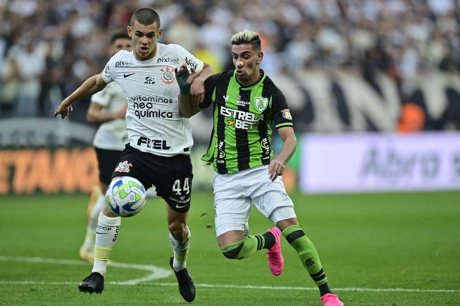 Corinthians e Atlético-MG fizeram um jogaço na Neo Química Arena