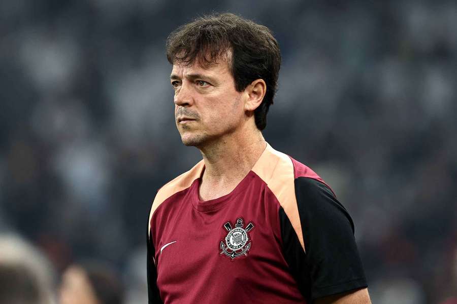 Fernando Diniz bate recorde de invencibilidade na Libertadores