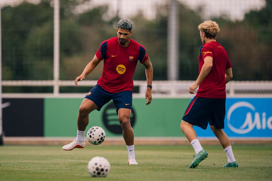 Uno de los últimos entrenamientos de Ronald Araújo con el Barcelona