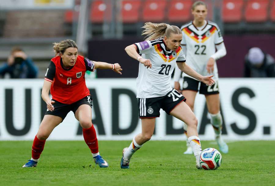 Senß im Länderspiel zwischen Österreich und Deutschland Senß im Länderspiel zwischen Österreich und Deutschland