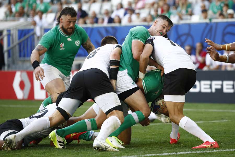 Johnny Sexton in action for Ireland against Romania 