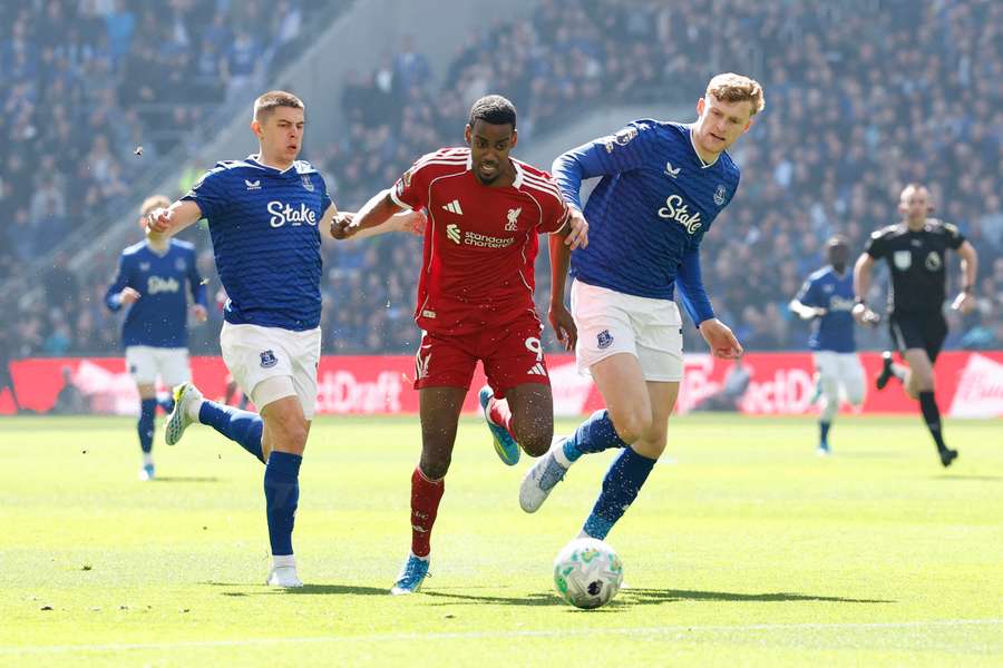 Everton deliver Branthwaite injury update
