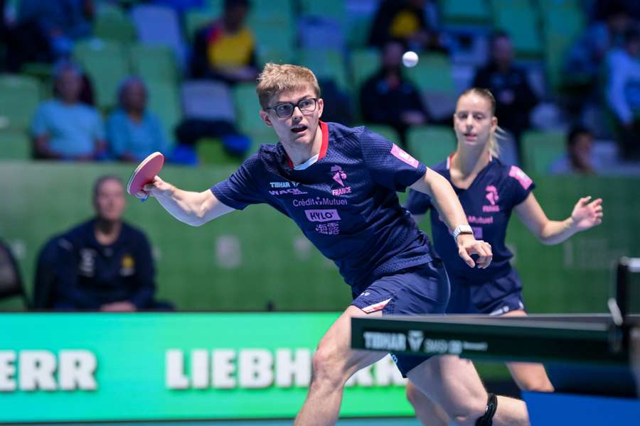 Alexis Lebrun et Charlotte Lutz si proches... Alexis Lebrun et Charlotte Lutz si proches...
