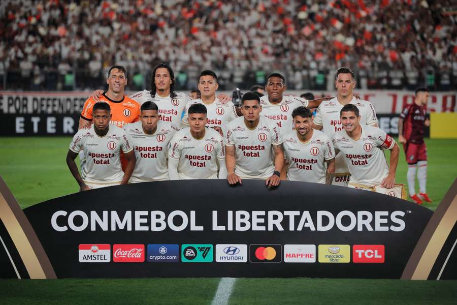 Universitario busca delantero