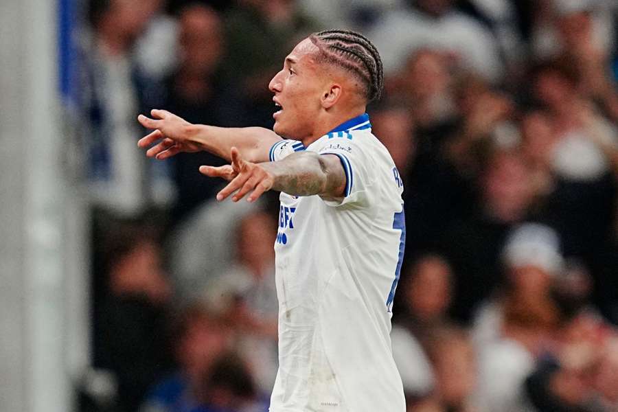 Robert marcou em Copenhague 2x2 Bayer Leverkusen