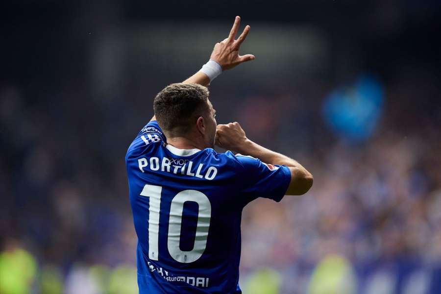 Portillo celebra su gol con el Oviedo en la prórroga