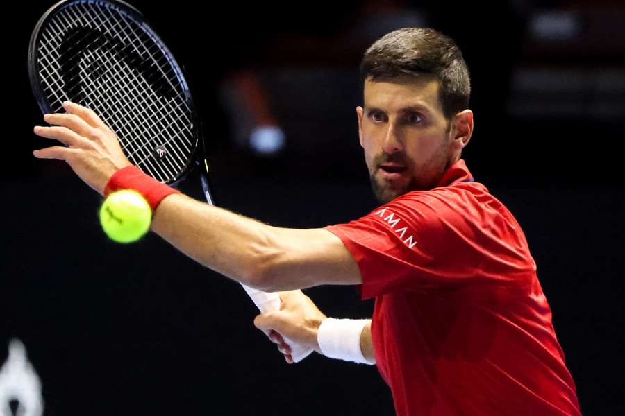 Djokovič opět nestačil na rivala Sinnera.