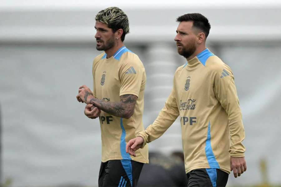 Messi y De Paul en la concentración de la selección albiceleste