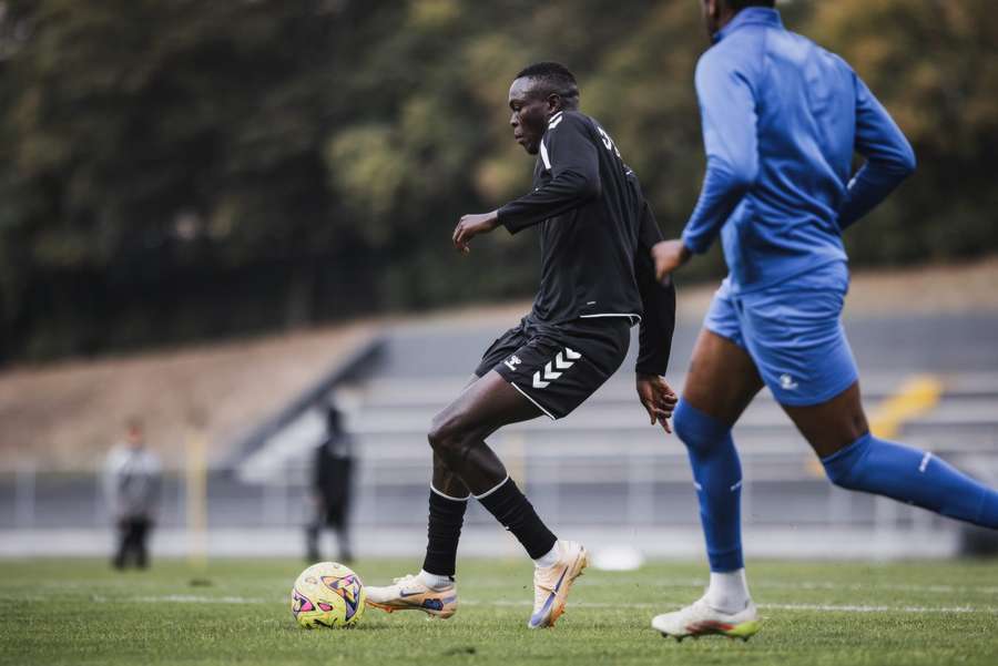Alioune Ndoye marcou o único golo do desafio Alioune Ndoye marcou o único golo do desafio