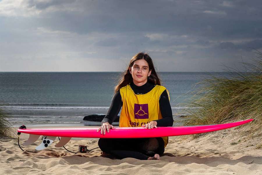 Marta Paço e Camilo Abdula sagram-se campeões europeus de surf adaptado
