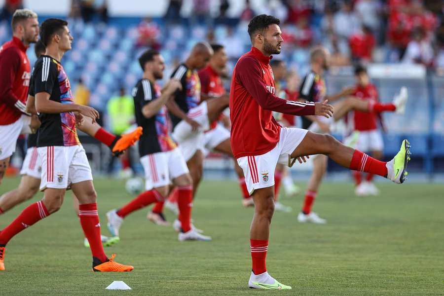Benfica derrotado pelo Burnley