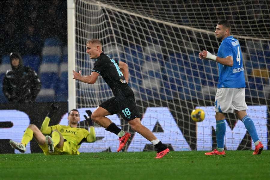 Isaksen celebra el gol del empate 