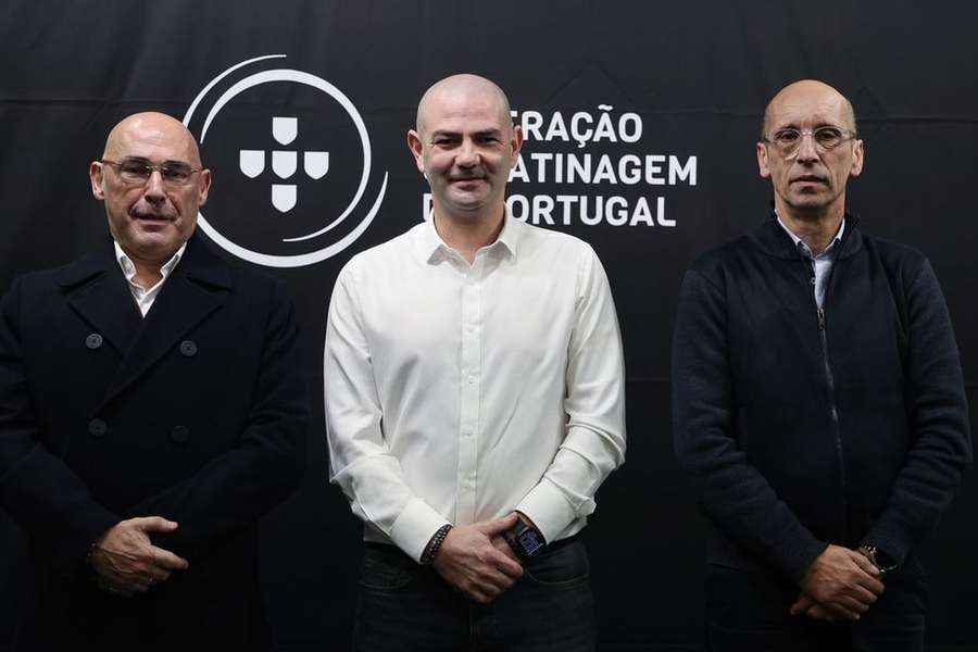 Reinaldo Ventura ao centro