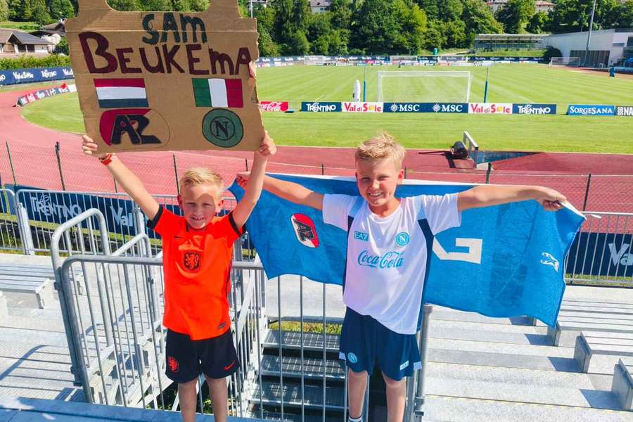 Tifosi speciali per Beukema a Dimaro Tifosi speciali per Beukema a Dimaro