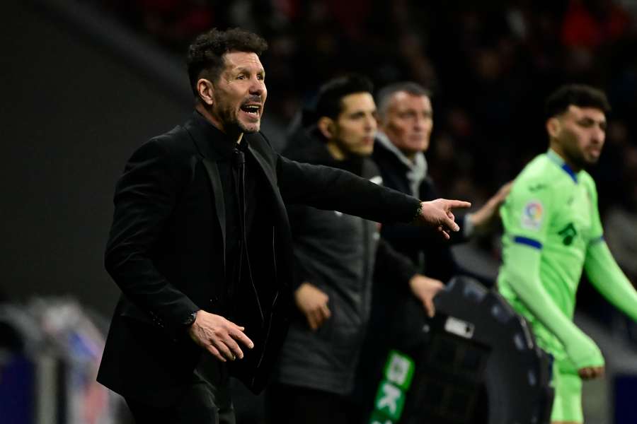 Simeone piensa en cómo ganarle al Celta con Memphis en gran forma