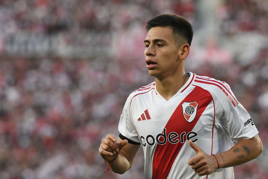 Echeverri, centrocampista del Manchester City