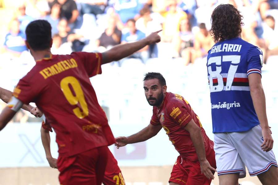 La gioia di Brignola dopo il gol decisivo a Marassi