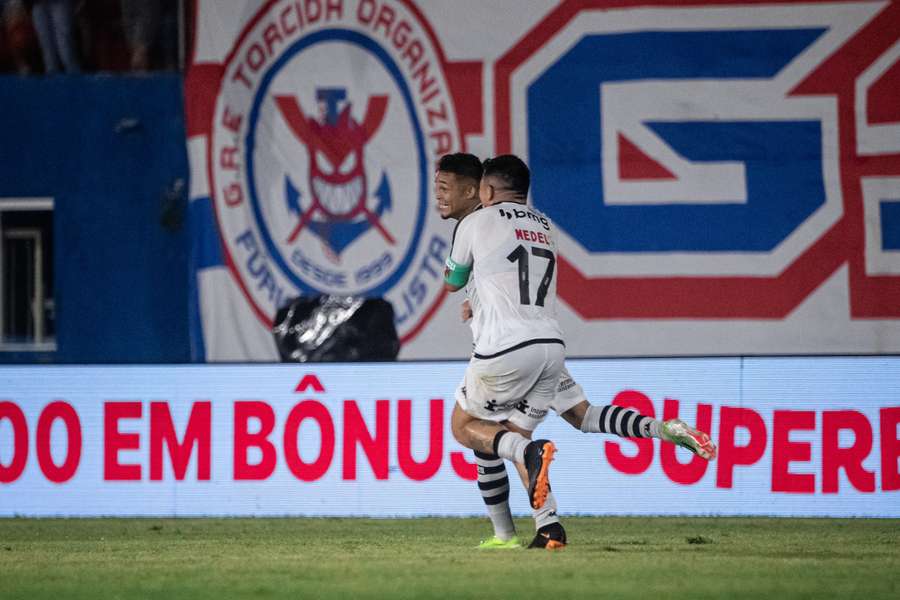 Adson fez seu primeiro gol pelo Vasco