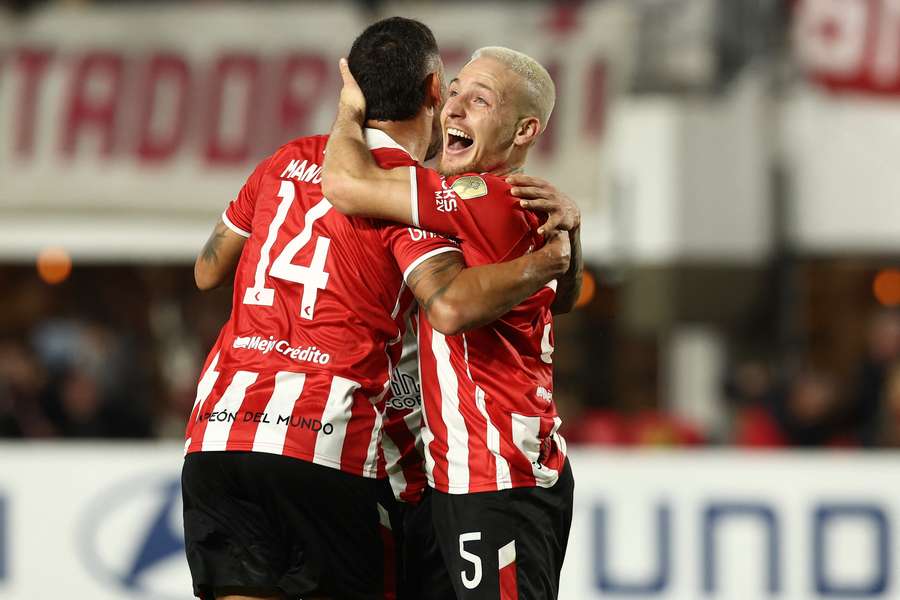 Estudiantes goleó a Newell’s Old Boys 