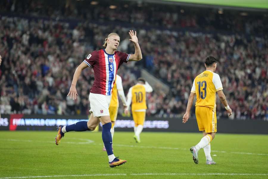 Erling Haaland celebrates his fifth