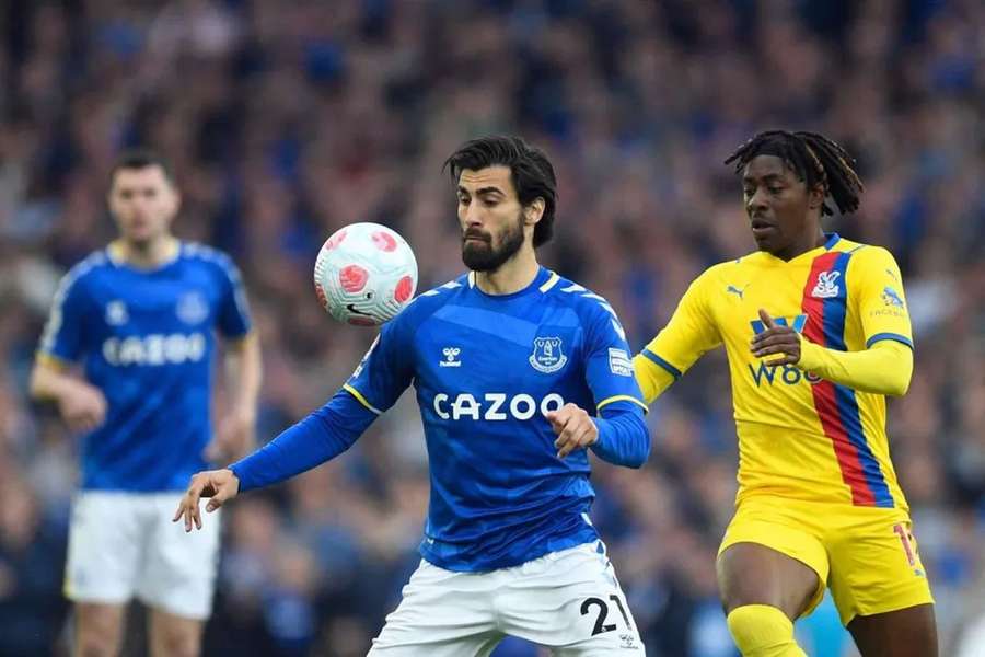 André Gomes terminou contrato com o Everton