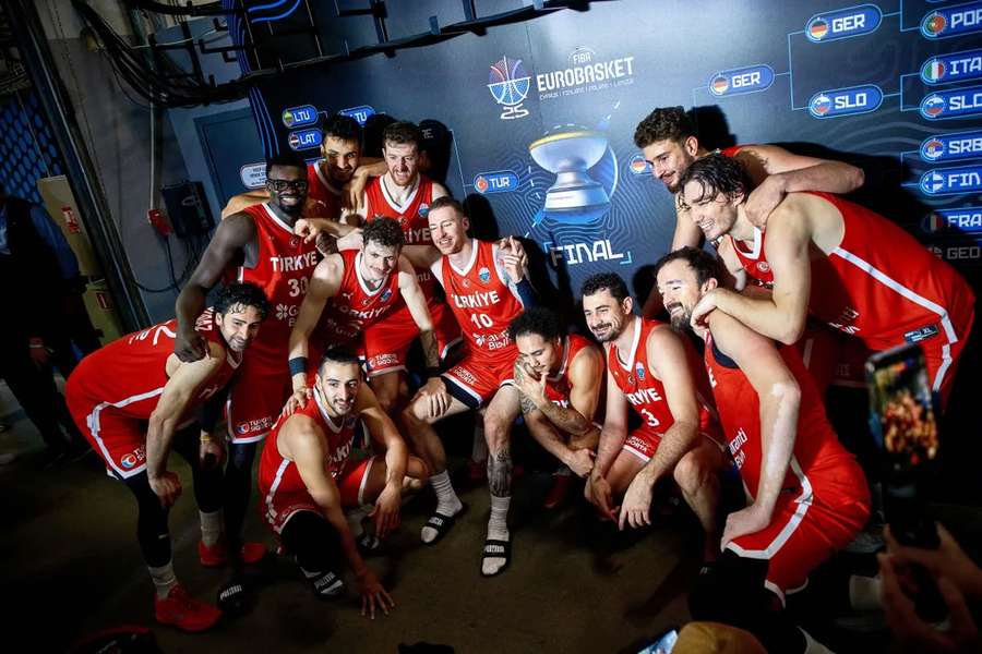 Síntese do Eurobasket: Alemanha e Turquia vão jogar a final