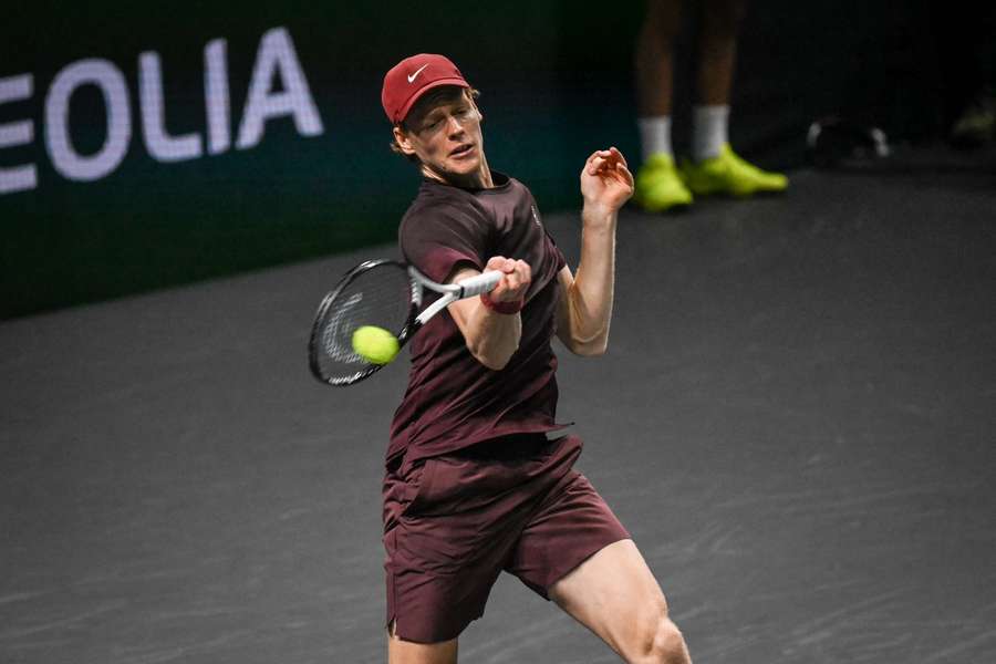 Sinner conquista torneio em Paris Sinner conquista torneio em Paris