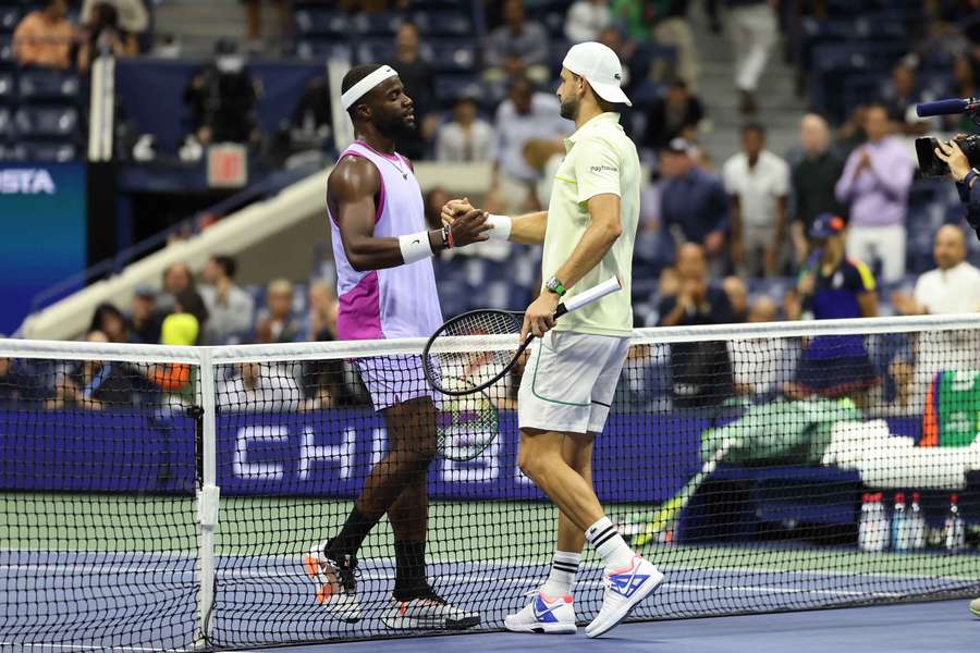 Frances Tiafoe zorgt voor een volledig Amerikaanse halve finale tegen Taylor Fritz