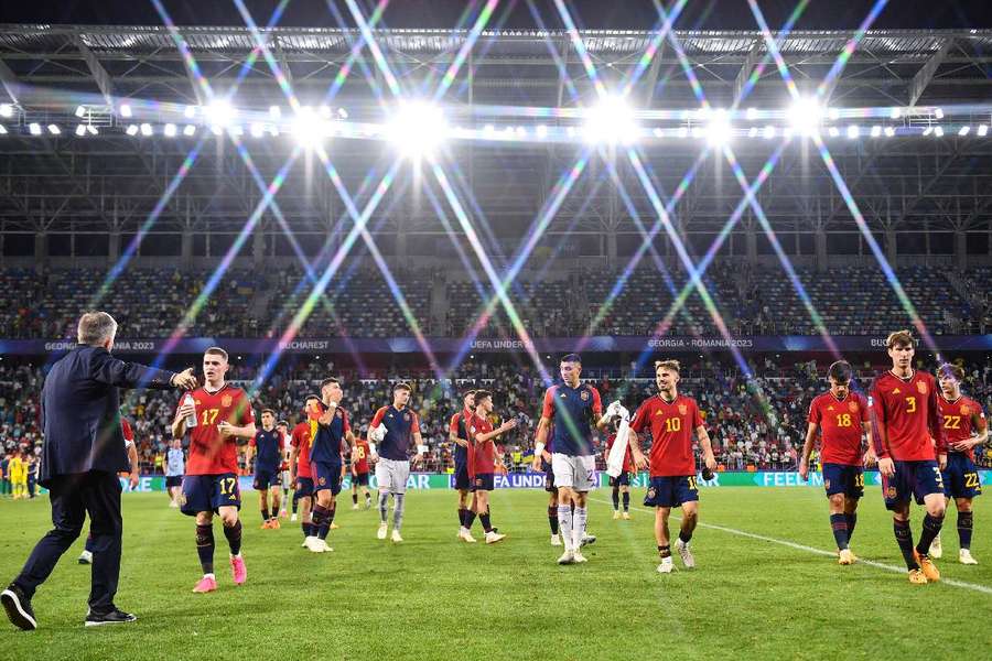 A Espanha terá de brilhar para vencer a Inglaterra.