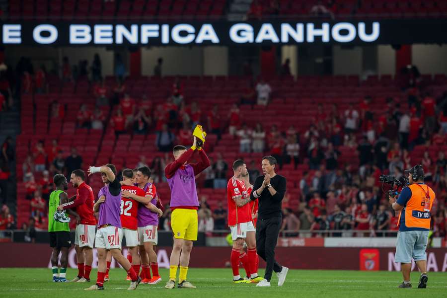 Schmidt quer ficar no Benfica