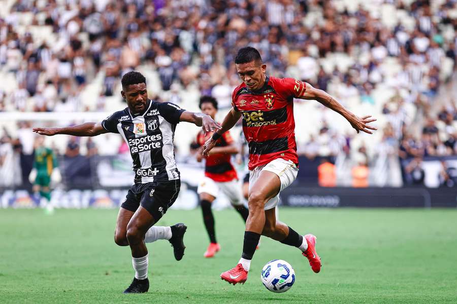 Pelo Brasileirão, o Ceará venceu o Sport por 2 a 0