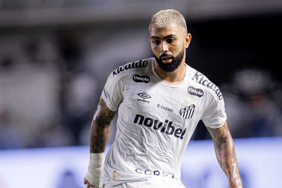 Gabigol está fora do jogo de volta do Brasileirão Gabigol está fora do jogo de volta do Brasileirão