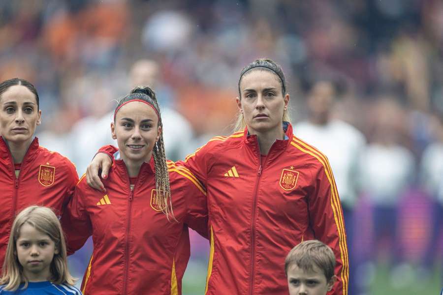 Europa se predă fotbalului feminin: cifre fără precedent și un fenomen global