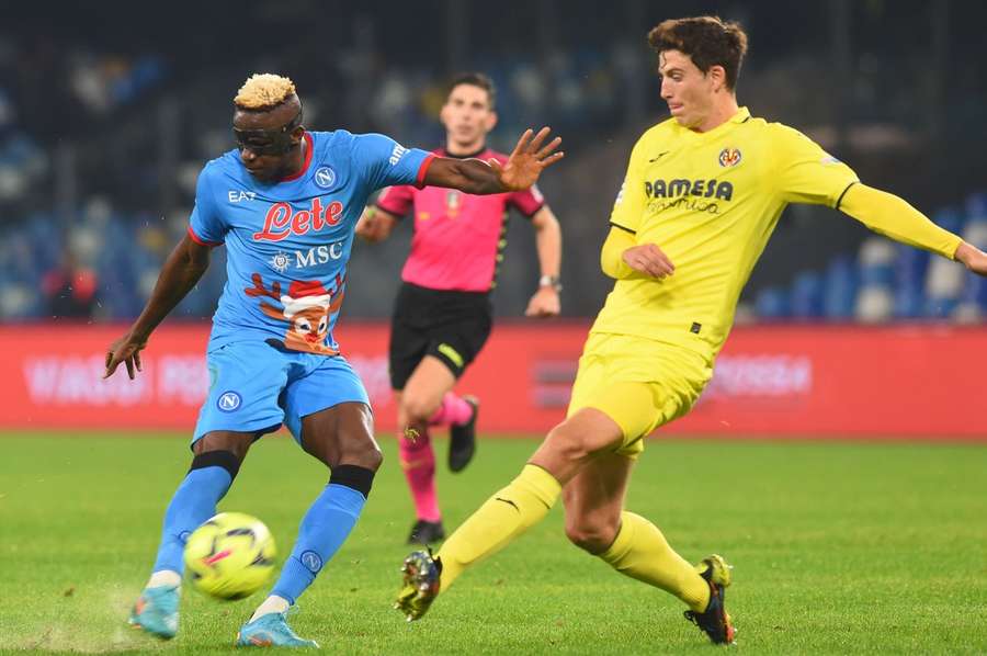 Victor Osimhen e Etienne Capoue