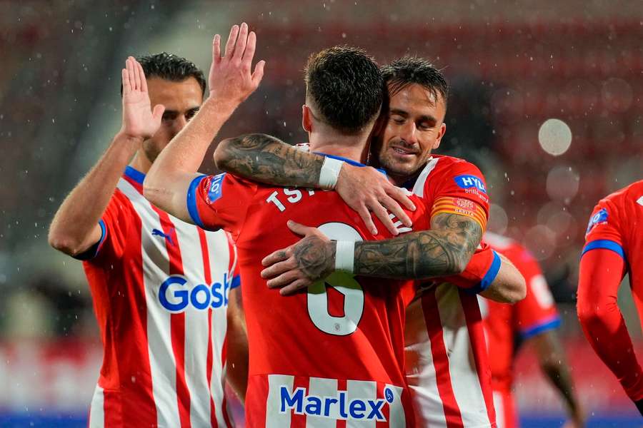 Girona march past Rayo Vallecano to stay within reach of leaders Real  Madrid