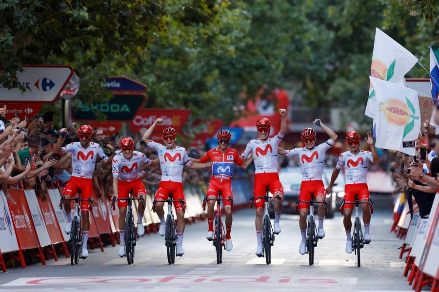 Enric Mas celebrates his Vuelta victory with his Movistar teammates Enric Mas celebrates his Vuelta victory with his Movistar teammates
