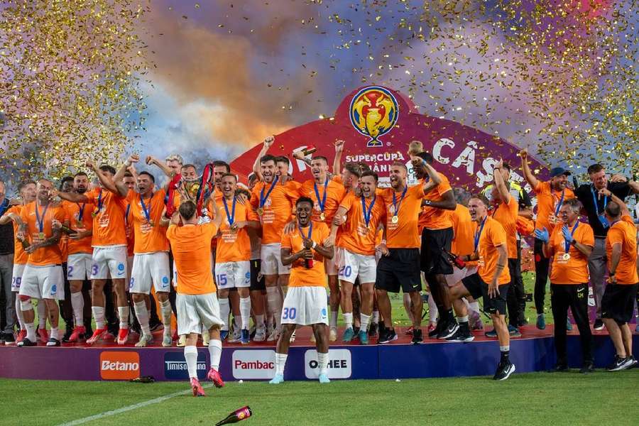 FCSB a cucerit Supercupa României după duelul câștigat împotriva celor de la CFR