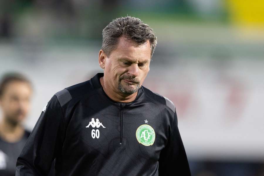 Fabio Matias é demitido do comando técnico da Chapecoense Fabio Matias é demitido do comando técnico da Chapecoense