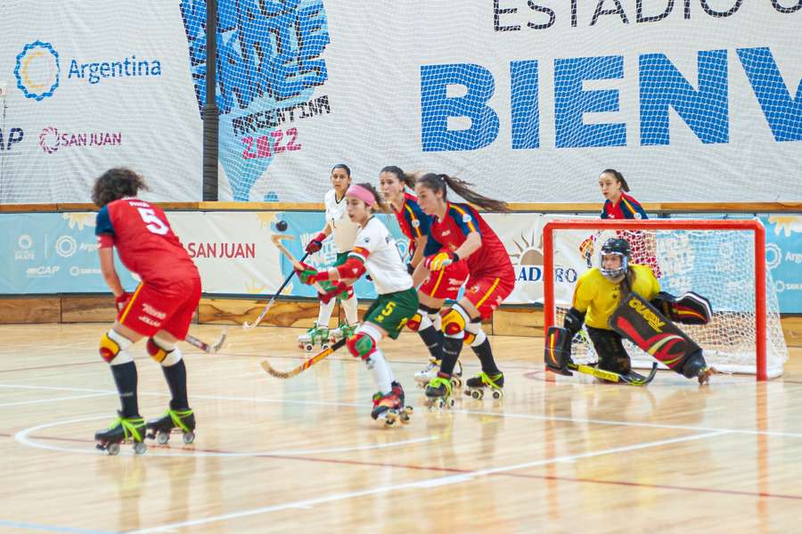 Seleção Nacional feminina perde (3-2) com Espanha no Mundial de hóquei em patins